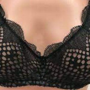 VICTORIA'S SECRET VERY SEXY 32D BRA